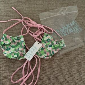 Frankie’s Bikinis Top